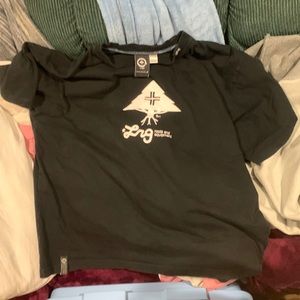 XL lrg shirt, swag asl fits very nice